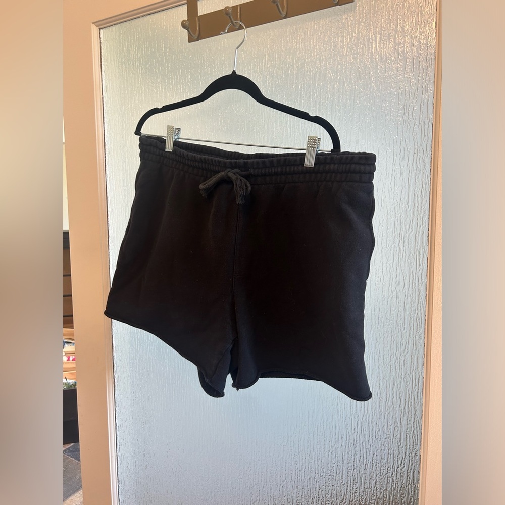 TNA (Aritzia) Cozy Fleece Boyfriend Sweatshorts